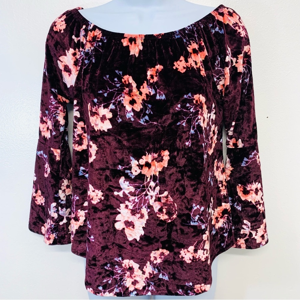Almost Famous Purple Velvet Top Small  Woman‎ Crave Fame Floral 3/4 Flare Sleeve